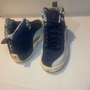 Nike Jumpman Size 6Y,navy blue and white